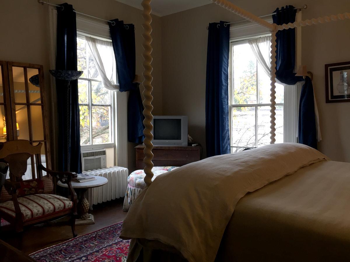 Hudson City Bed And Breakfast Экстерьер фото