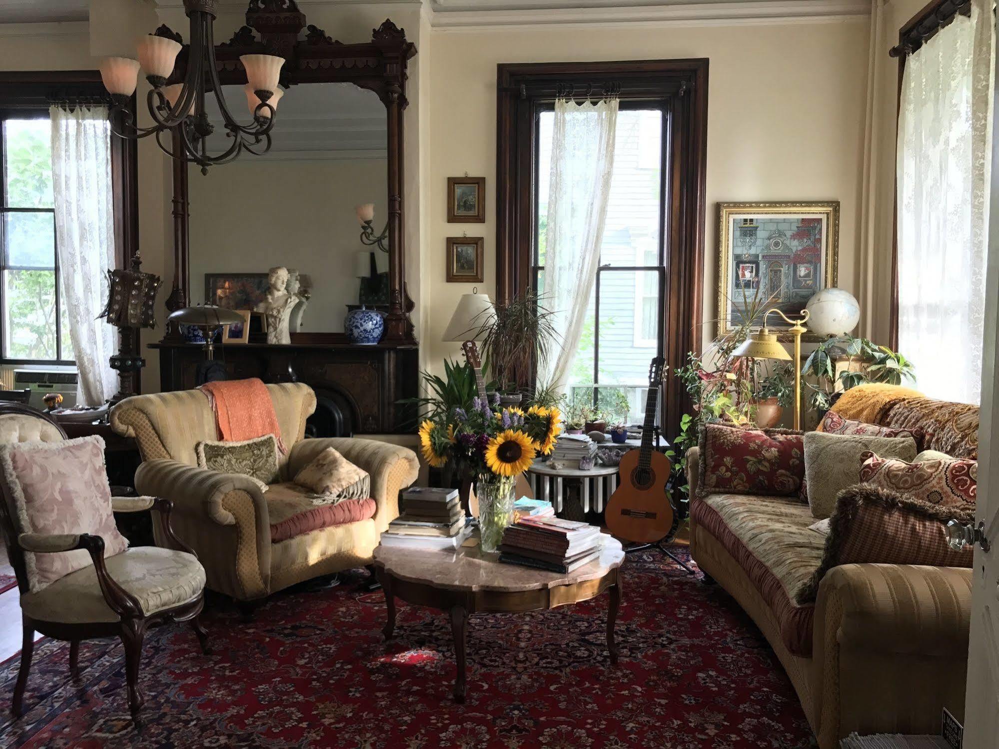 Hudson City Bed And Breakfast Экстерьер фото